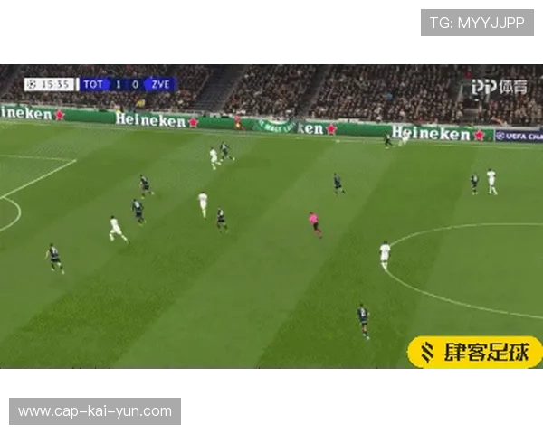 孙兴慜突入禁区左侧找准角度：看见空位的瞬间，进攻就完成了一半